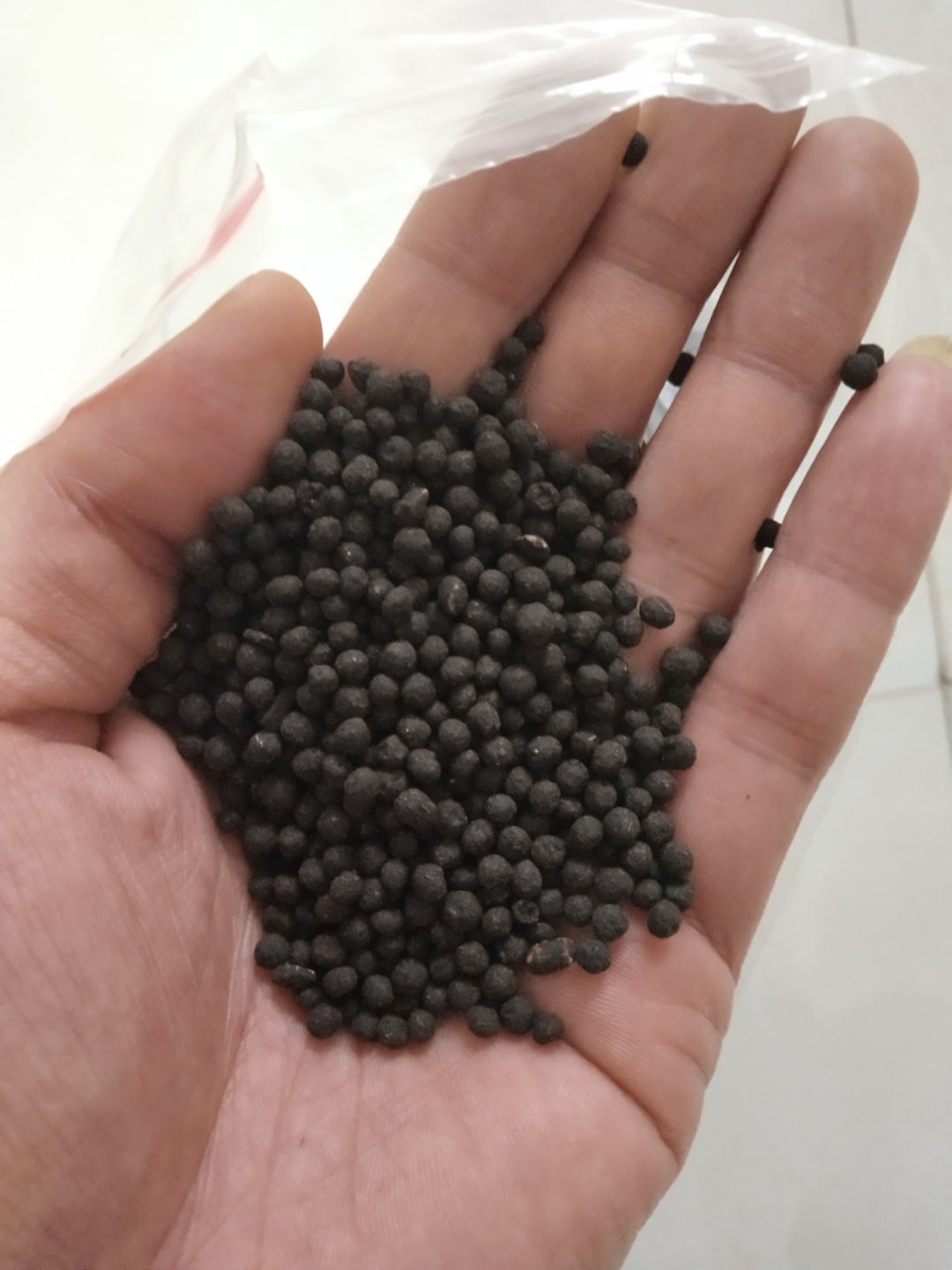 如何應對肥料的結塊